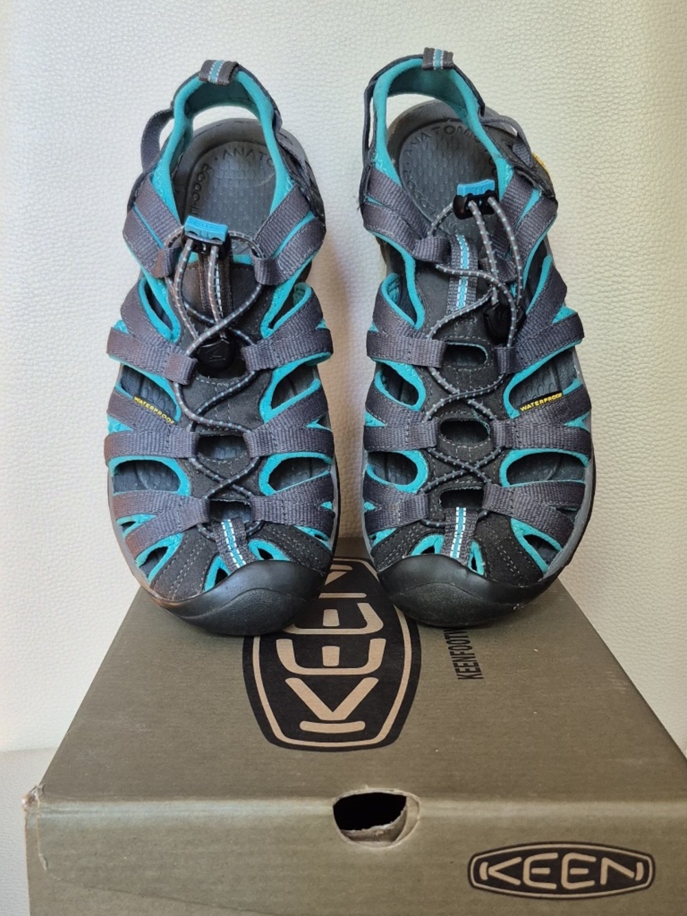 KEEN Whisper Sandals